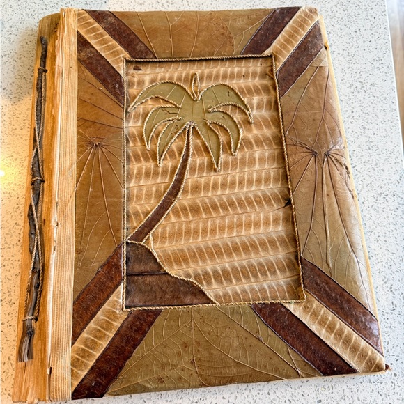 Vintage Other - Vintage PALM Tree Keepsake Album Souvenier Hawaii Made with Leaves & Bark